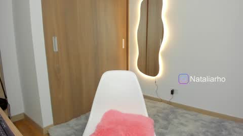 Snapshot of nicole_whitee chatting on 12/09/24, 10:41 N A T A L I A online show from 12/09/24, 10:41