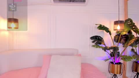 N A T A L I A online show from 04/07/26, 09:37