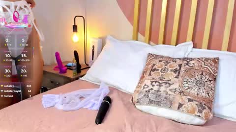 N i c o l e  online show from 11/24/25, 08:41