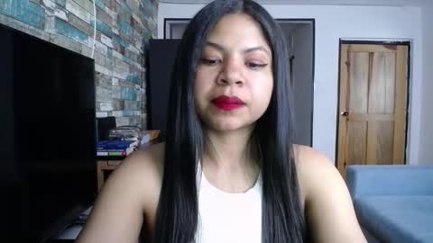 Nicole online show from 10/10/25, 08:08