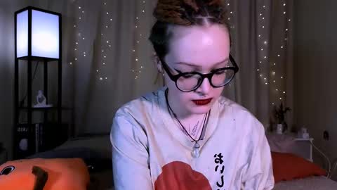 Snapshot of nicolefloret chatting on 02/27/25, 12:34 Nicole online show from 02/27/25, 12:34