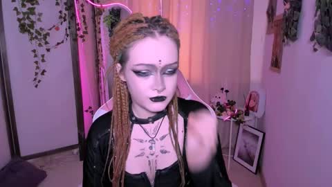 Snapshot of nicolefloret chatting on 03/04/25, 11:08 Nicole online show from 03/04/25, 11:08