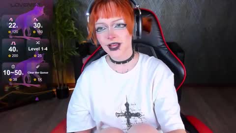 Snapshot of nicolefloret chatting on 10/02/25, 08:38 Nicole online show from 10/02/25, 08:38