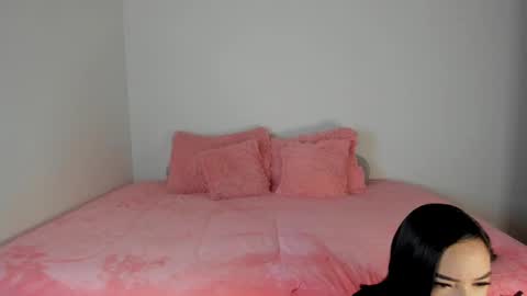 Snapshot of nicolefluffypussy chatting on 10/05/25, 01:59 Nicole jaymes online show from 10/05/25, 01:59