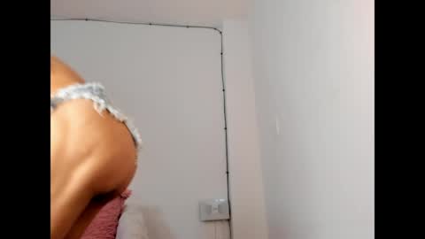 Snapshot of nicolefluffypussy chatting on 05/27/26, 02:03 Nicole jaymes online show from 05/27/26, 02:03