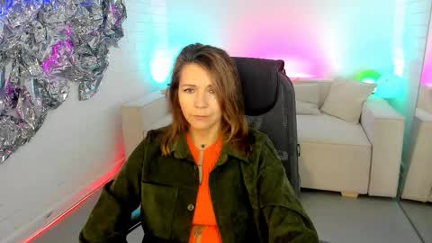 nicolehits online show from 09/12/25, 05:18