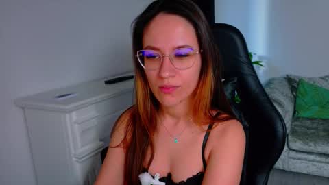 Snapshot of nicoleirisxxx chatting on 02/11/26, 06:07 nicoleirisxxx online show from 02/11/26, 06:07