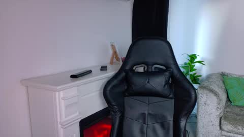 Snapshot of nicoleirisxxx chatting on 02/13/26, 06:09 nicoleirisxxx online show from 02/13/26, 06:09