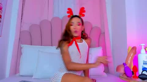 Snapshot of nicolemadrird chatting on 12/18/25, 07:31 nicolemadrird online show from 12/18/25, 07:31