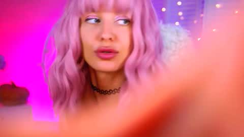 Snapshot of nicolemoonn chatting on 10/31/25, 01:23 online November 28 from 16 to 20 November 29 from 12 to 20 December 3 and 5 from 12 to 20 December 7 and 8 from 04 to 08 GMT online show from 10/31/25, 01:23