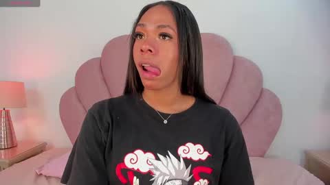 NICOLE online show from 01/29/25, 01:07