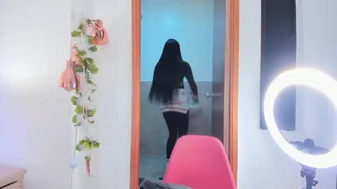 NICOLE online show from 12/16/25, 12:54