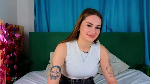 Nicole online show from 04/17/26, 08:01