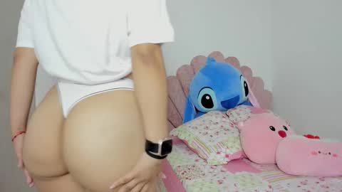 nicole santana online show from 11/04/25, 06:51