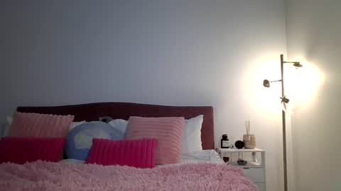 Snapshot of nicolesarahx chatting on 07/27/26, 11:56 Sarah online show from 07/27/26, 11:56