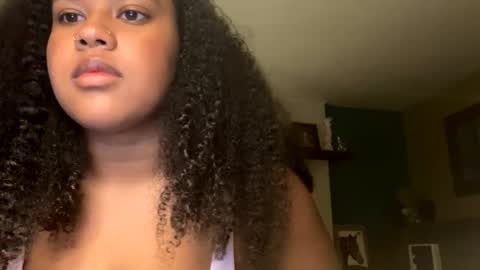 Snapshot of nicolette356 chatting on 09/30/25, 07:02 nicolette356 online show from 09/30/25, 07:02