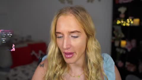 nicolette__shea_ online show from 12/28/24, 08:58