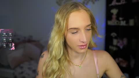 nicolette__shea_ online show from 01/31/25, 09:16