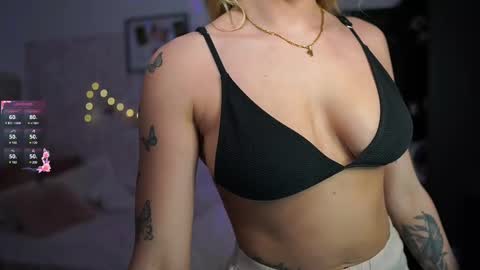 nicolette__shea_ online show from 02/19/25, 02:12