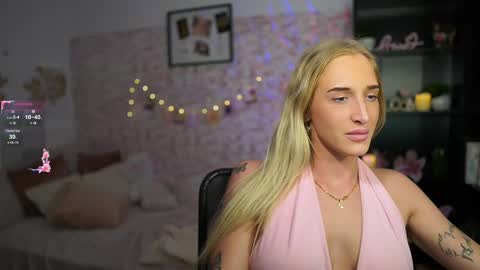 nicolette__shea_ online show from 03/04/25, 05:13