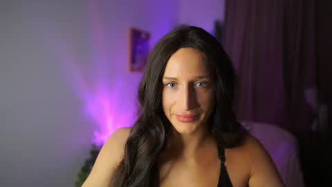 Snapshot of nicolette__shea_ chatting on 07/14/26, 06:35 nicolette__shea_ online show from 07/14/26, 06:35