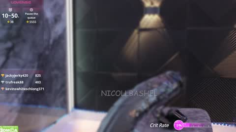 Nicoll  Independent model online show from 12/20/24, 11:10