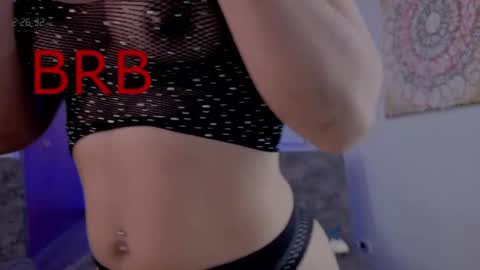 Snapshot of nicollbashel chatting on 05/16/26, 06:32 Nicoll Independent model online show from 05/16/26, 06:32