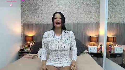 Snapshot of nicolle_alvarez chatting on 03/23/26, 11:36 Nicolle Alvarez online show from 03/23/26, 11:36