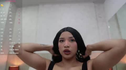 Snapshot of nicolle_alvarez chatting on 05/06/26, 11:37 Nicolle Alvarez online show from 05/06/26, 11:37