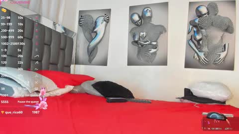 Snapshot of nicolle_hanks1 chatting on 02/15/25, 03:09 nicolle_hanks1 online show from 02/15/25, 03:09