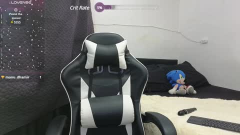 Snapshot of nicolle_jhons chatting on 01/10/25, 12:27 Nicolle online show from 01/10/25, 12:27