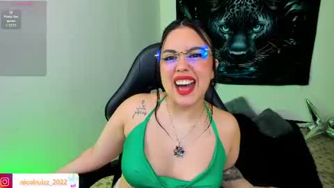 Snapshot of nicolle_ruizz chatting on 06/30/26, 07:26 Nicoll online show from 06/30/26, 07:26