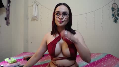 nicolle_sky online show from 02/21/25, 04:26
