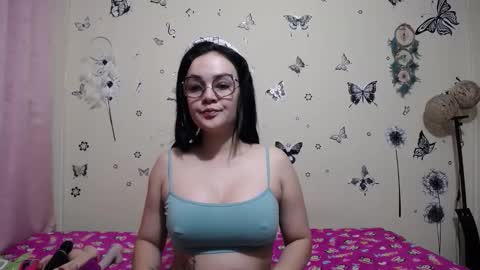 nicolle_sky online show from 06/09/26, 08:15