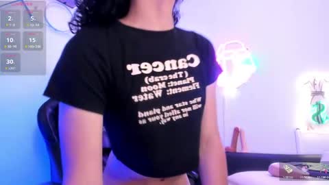 Snapshot of nicolle_smithh_ chatting on 04/04/26, 02:14 nicolle_smithh_ online show from 04/04/26, 02:14