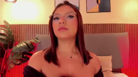 Snapshot of nicolleevan_ chatting on 07/02/26, 11:16 NICOLLE EVANS online show from 07/02/26, 11:16