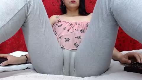 NICOLLE online show from 09/19/25, 09:37