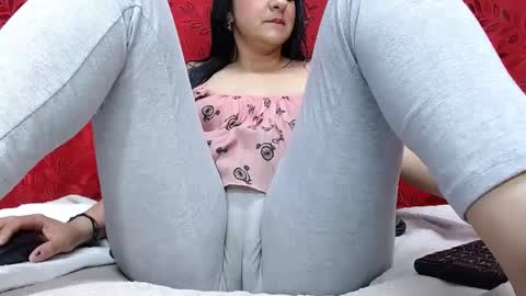 NICOLLE online show from 09/22/25, 09:28