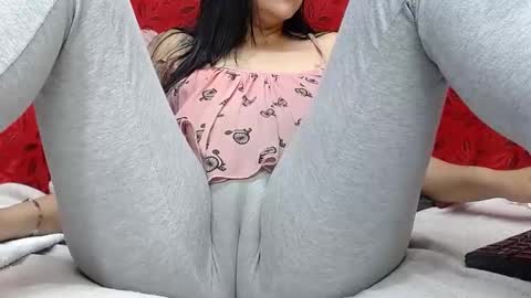 NICOLLE online show from 10/18/25, 11:16