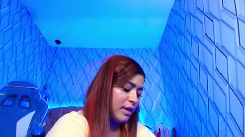 Nicolle Miley online show from 11/15/25, 01:36