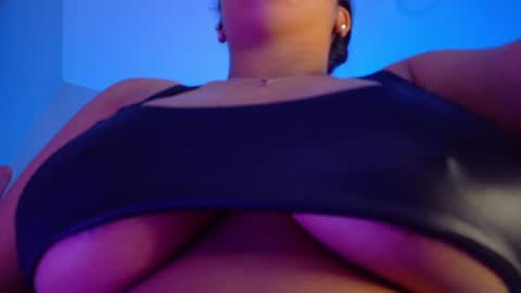 Nicolle Miley online show from 06/21/26, 04:26