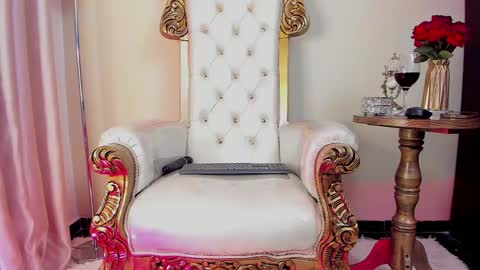 Snapshot of nicollette_miller chatting on 09/27/25, 12:48 Nicollette Miller online show from 09/27/25, 12:48