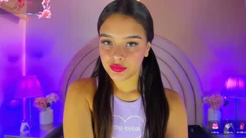 Snapshot of nicolmeyer chatting on 03/11/25, 11:55 Nicol online show from 03/11/25, 11:55