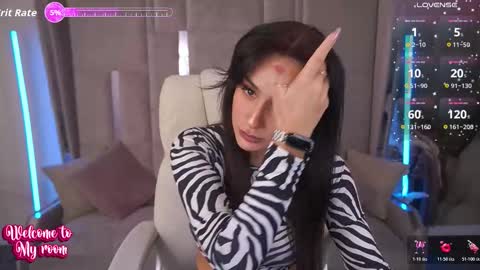 Snapshot of nicolnightt chatting on 11/10/25, 06:34 Nicole online show from 11/10/25, 06:34