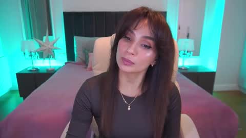 Snapshot of nicolnightt chatting on 02/27/26, 06:57 Nicole online show from 02/27/26, 06:57
