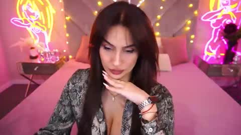 Snapshot of nicolnightt chatting on 04/27/26, 05:49 Nicole online show from 04/27/26, 05:49