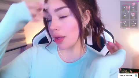 Nicol online show from 12/02/25, 01:11