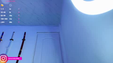 Snapshot of nicorobinn chatting on 11/13/25, 12:42 Lizzie online show from 11/13/25, 12:42