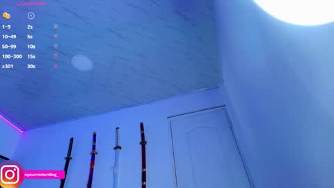 Snapshot of nicorobinn chatting on 11/20/25, 12:33 Lizzie online show from 11/20/25, 12:33