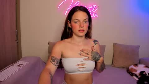 Snapshot of niela_go chatting on 01/15/26, 09:07 Niela online show from 01/15/26, 09:07